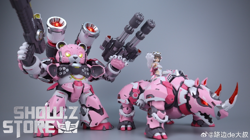 Pink Sloth robot with multiple weapon systems and interchangeable component parts Pink Sloth robot with multiple weapon systems and interchangeable component parts
