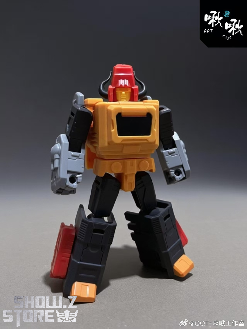 QQT-02 Predacons robots humanoid stance detailed articulated joints QQT-02 Predacons robots humanoid stance detailed articulated joints