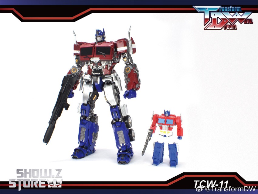 Transform Dream Wave TDW-11 Bumblebee robot vehicle form display Transform Dream Wave TDW-11 Bumblebee robot vehicle form display
