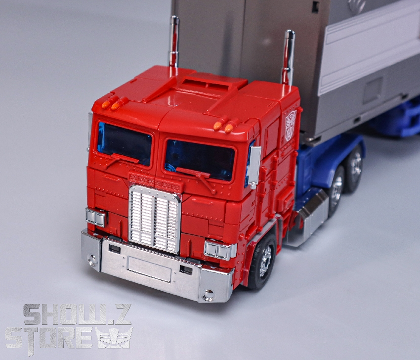 MP44 color variation Optimus Prime truck mode transformation MP44 color variation Optimus Prime truck mode transformation