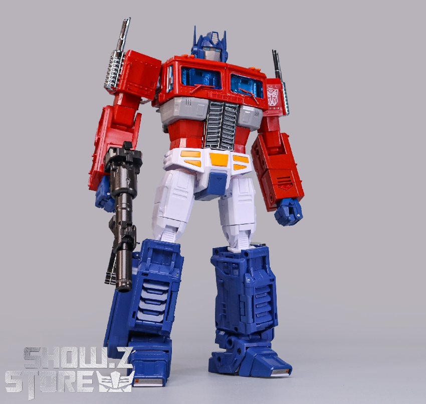 Red blue Transformers Optimus Prime robot mode scale figure Red blue Transformers Optimus Prime robot mode scale figure