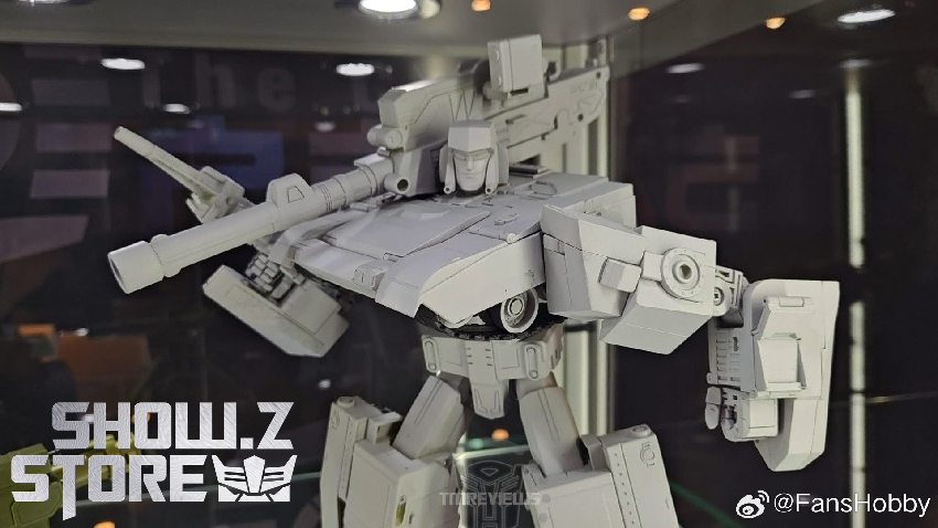 FansHobby MB-10 Megatron G2 version white prime robot prototype display FansHobby MB-10 Megatron G2 version white prime robot prototype display