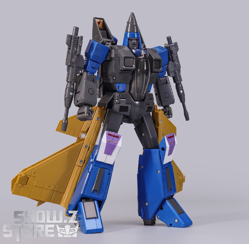 Dirge warrior robot form aerodynamic jet-inspired armor design Dirge warrior robot form aerodynamic jet-inspired armor design