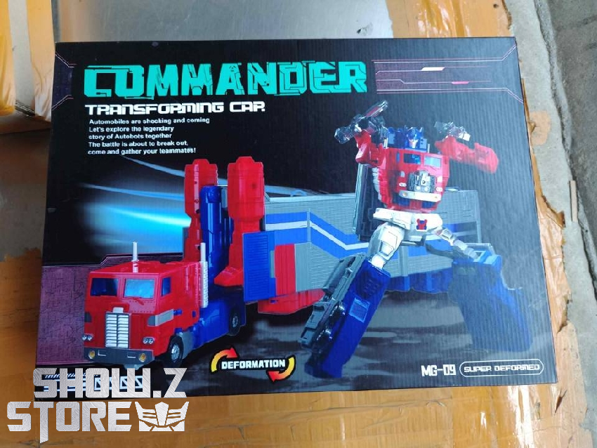 Commander MG-09 Super Ginrai red robot truck mode Commander MG-09 Super Ginrai red robot truck mode