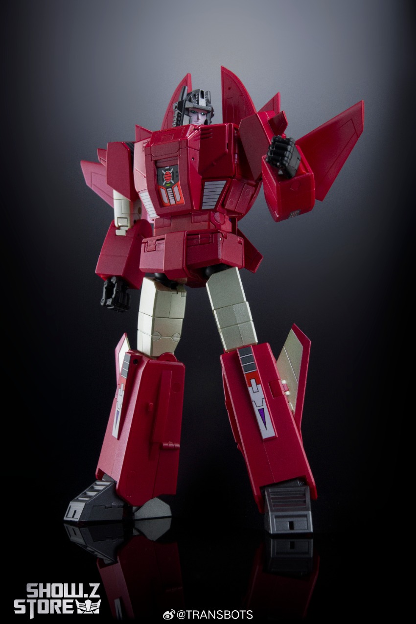 Detailed full robot form showcasing mechanical precision advanced engineering Detailed full robot form showcasing mechanical precision advanced engineering