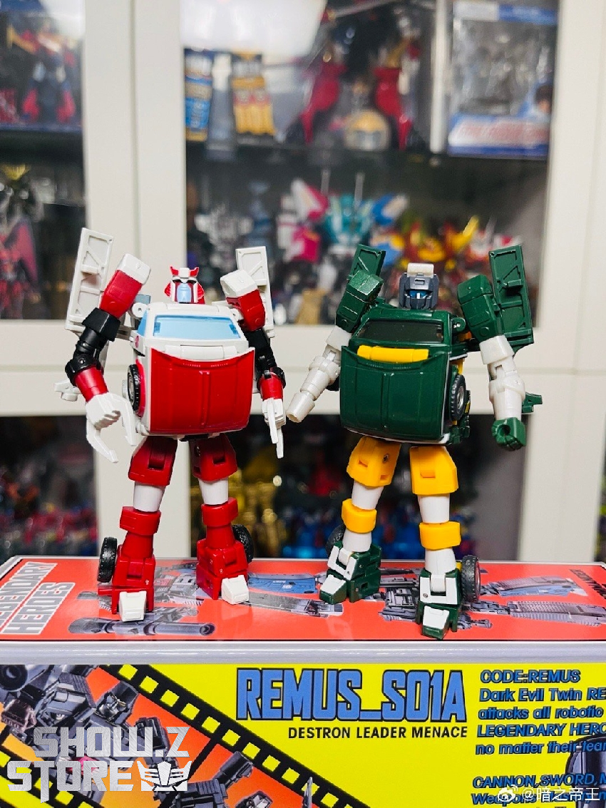 NewAge H65A Zhivago robot figure complex articulation accessories NewAge H65A Zhivago robot figure complex articulation accessories