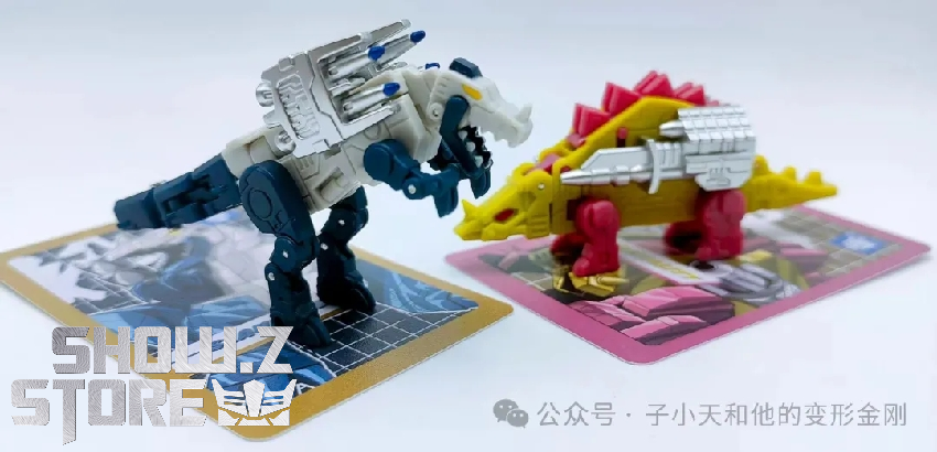 Dino-like robot in motion pose with articulate jaw and weapon Dino-like robot in motion pose with articulate jaw and weapon