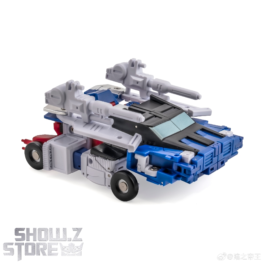 Newage H74J Dartagnan Sixshot Transformers robot in vehicle mode Newage H74J Dartagnan Sixshot Transformers robot in vehicle mode
