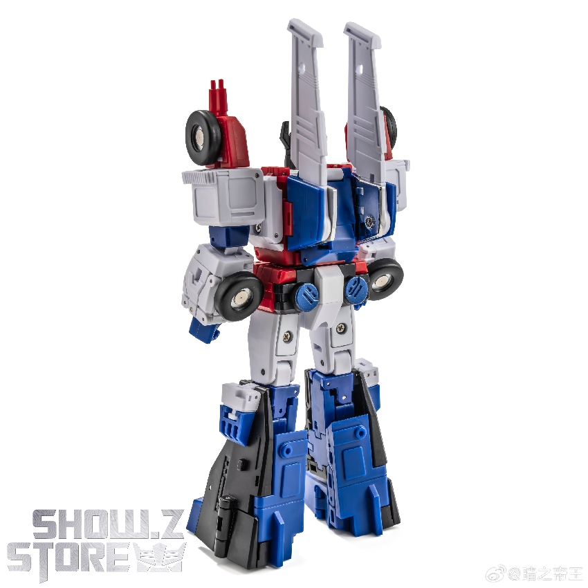 Newage Dartagnan Sixshot Transformers figure with extended weapons Newage Dartagnan Sixshot Transformers figure with extended weapons