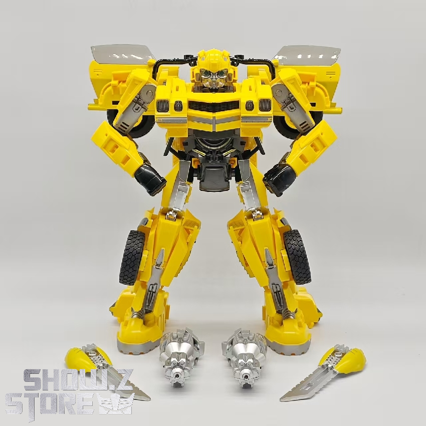 Bumblebee robot with accessories and transformation parts Bumblebee robot with accessories and transformation parts