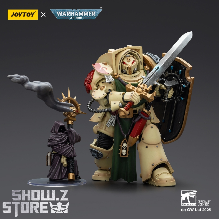 Figure in dynamic combat-ready pose Figure in dynamic combat-ready pose