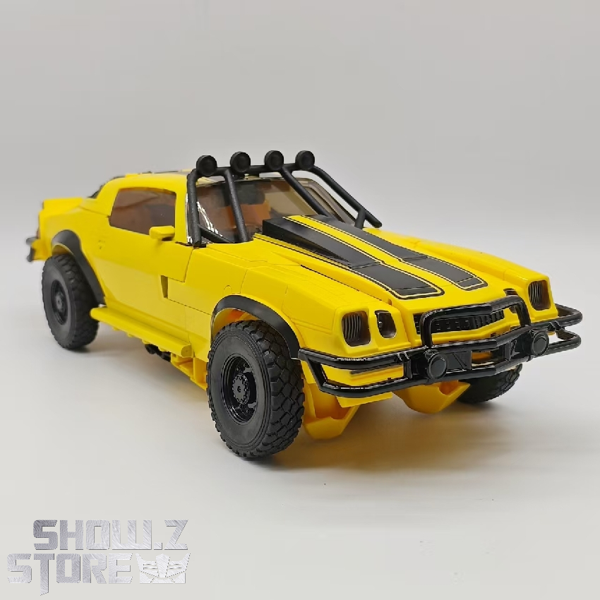 BW TW-1032D Bumblebee yellow vehicle mode figure BW TW-1032D Bumblebee yellow vehicle mode figure