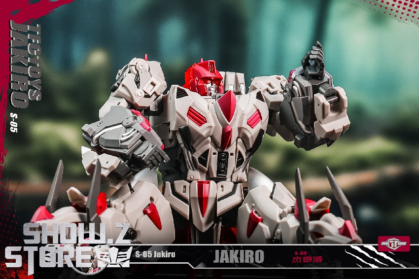 TFC Toys Satan Jakiro Hun-Grrr dynamic pose scenic background TFC Toys Satan Jakiro Hun-Grrr dynamic pose scenic background