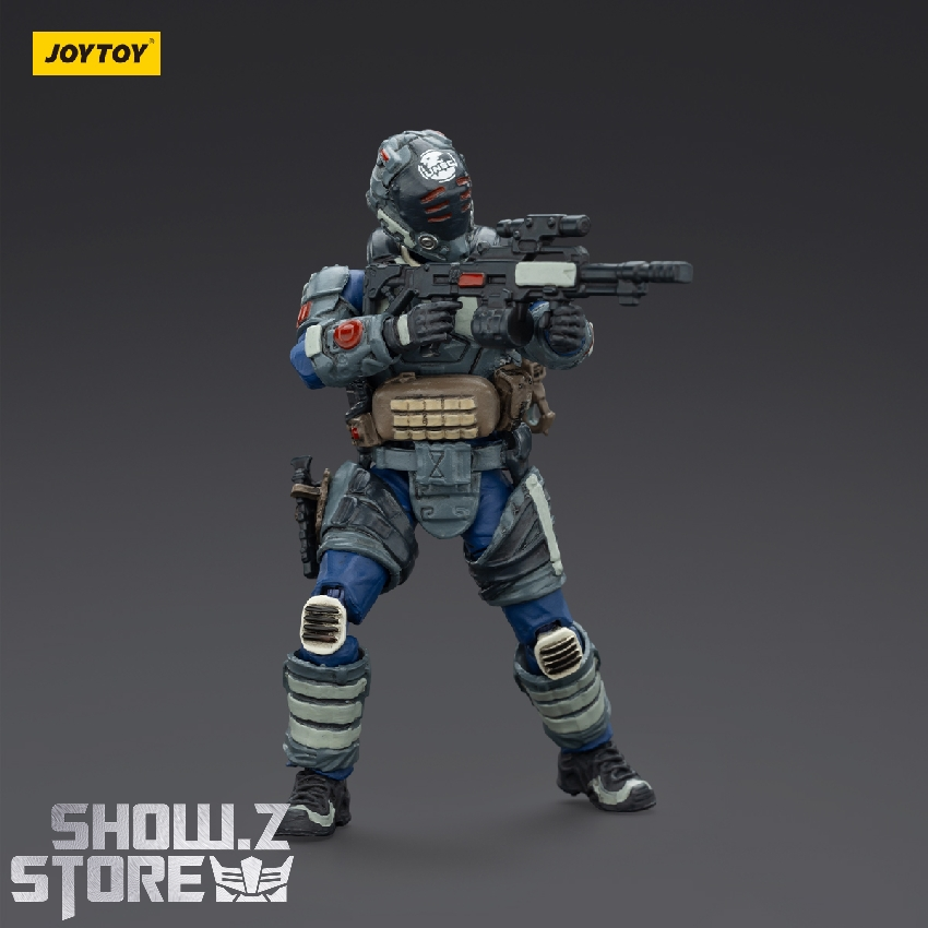 Dark Source Benjamin dual weapons dynamic combat pose Dark Source Benjamin dual weapons dynamic combat pose
