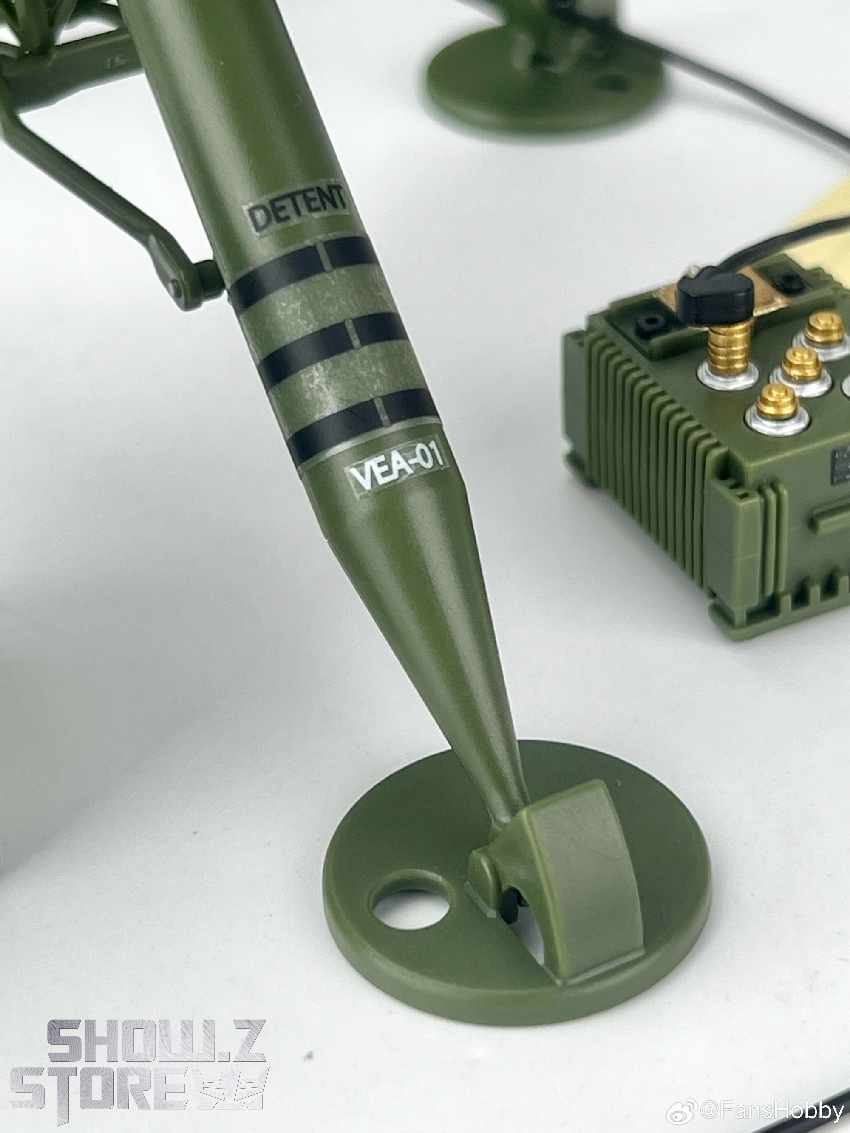 Green launcher tripod ammunition magazine mechanical components Green launcher tripod ammunition magazine mechanical components
