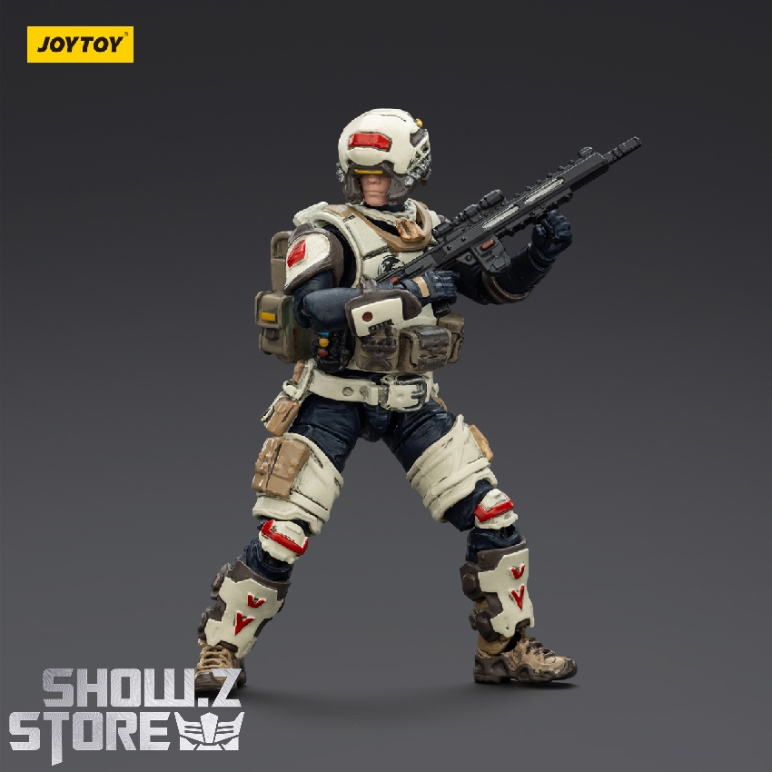 Levi medic figure with tan and black gear Levi medic figure with tan and black gear