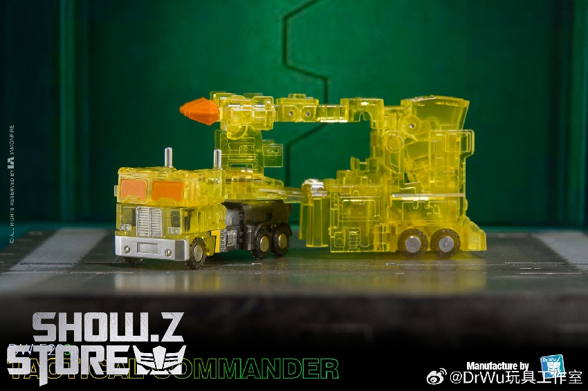 Commander figure standing in transparent yellow with vehicle base Commander figure standing in transparent yellow with vehicle base