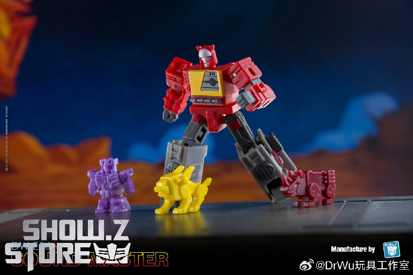 Purple, blue and red cassette characters with Soundwave leader figure Purple, blue and red cassette characters with Soundwave leader figure