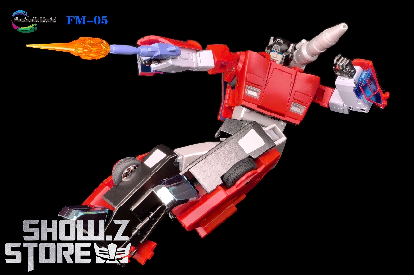 FM-05 Rambo holding orange energy cannon detailed mechanical design FM-05 Rambo holding orange energy cannon detailed mechanical design