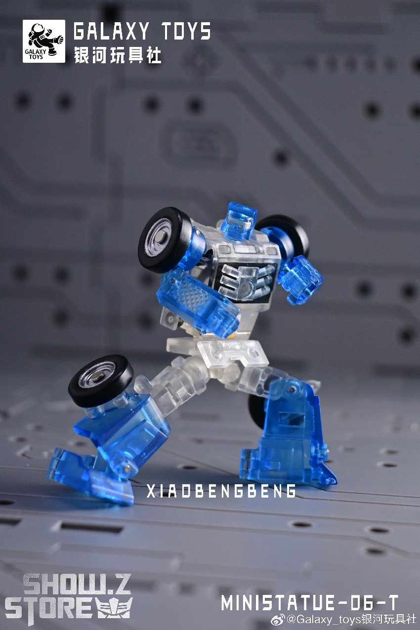 Galaxy Toys miniature robot transformation display Galaxy Toys miniature robot transformation display