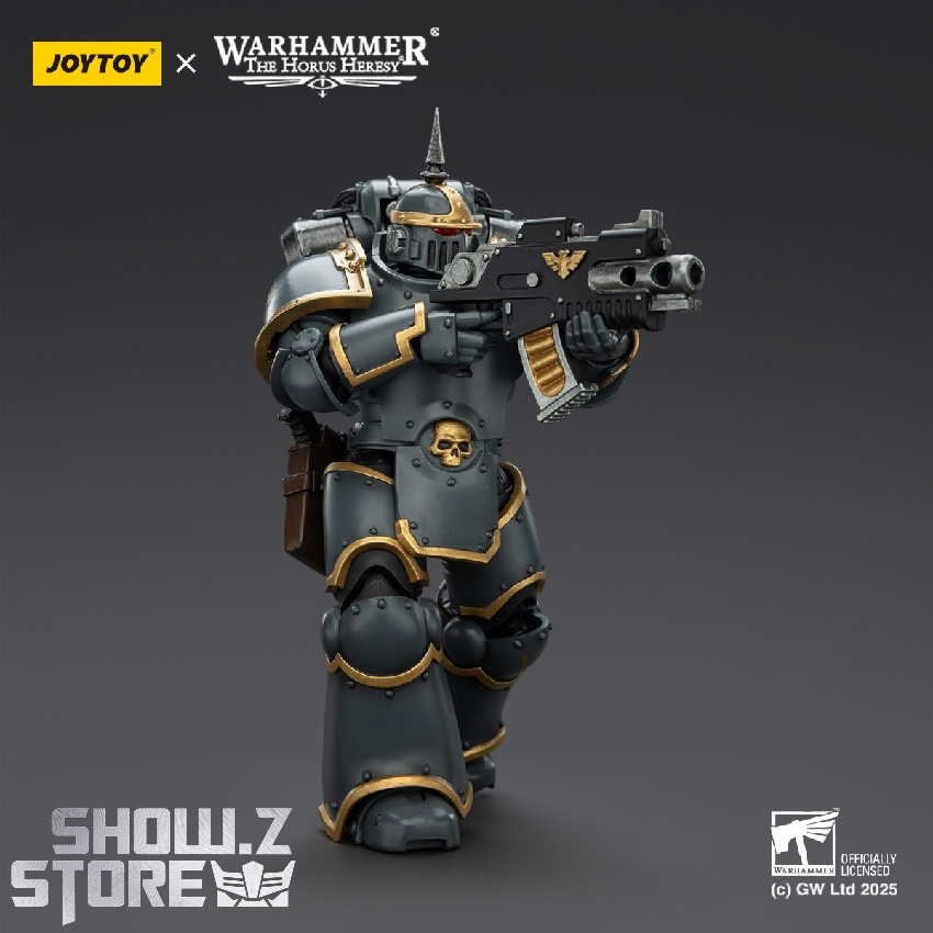 JoyToy Warhammer Space Wolves blue legionary side view with rifle weapon JoyToy Warhammer Space Wolves blue legionary side view with rifle weapon