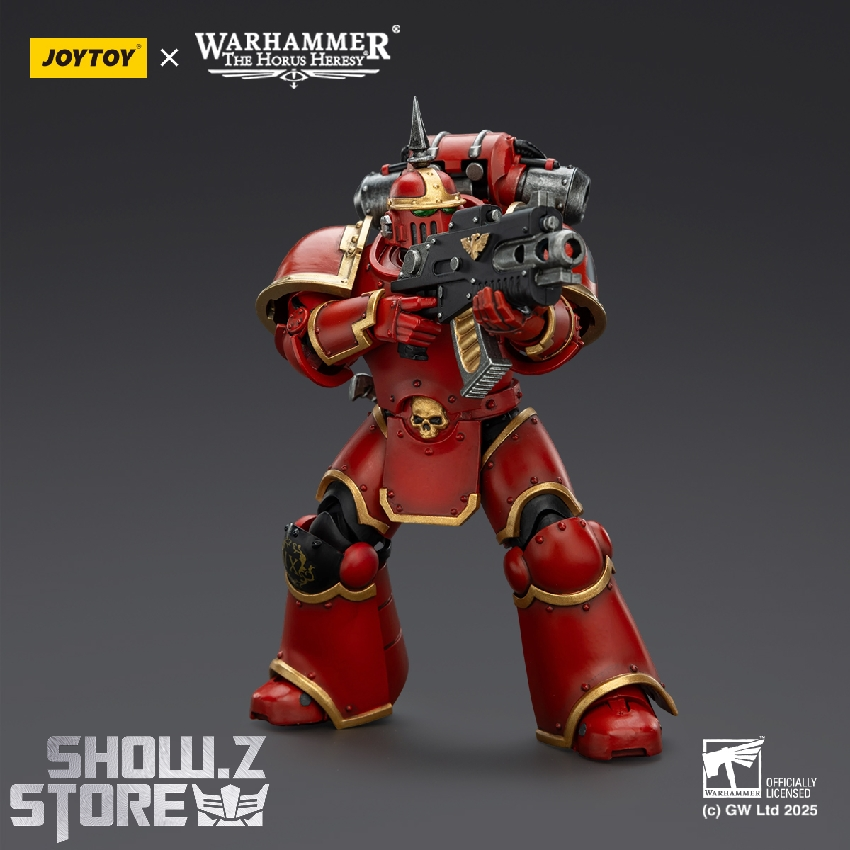 JoyToy Warhammer Blood Angels red armor space marine front facing pose JoyToy Warhammer Blood Angels red armor space marine front facing pose