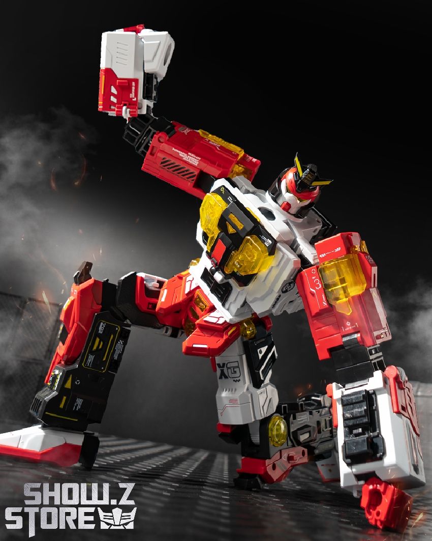 WK-125 Red Blast robot with large gun and smoke effects WK-125 Red Blast robot with large gun and smoke effects