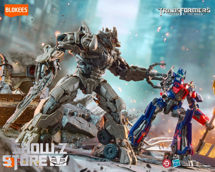 Megatron gray robot fighting Optimus in battle scene Megatron gray robot fighting Optimus in battle scene