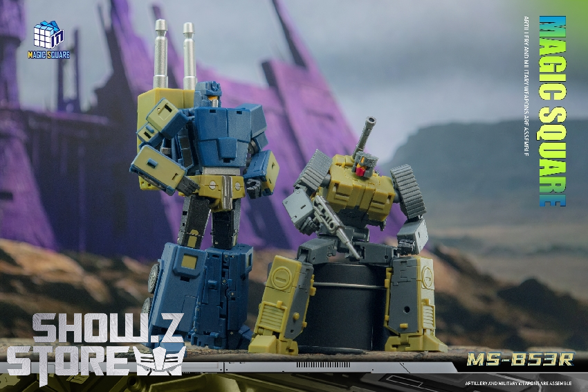 Truck-form transformer alt-mode displayed on base Truck-form transformer alt-mode displayed on base