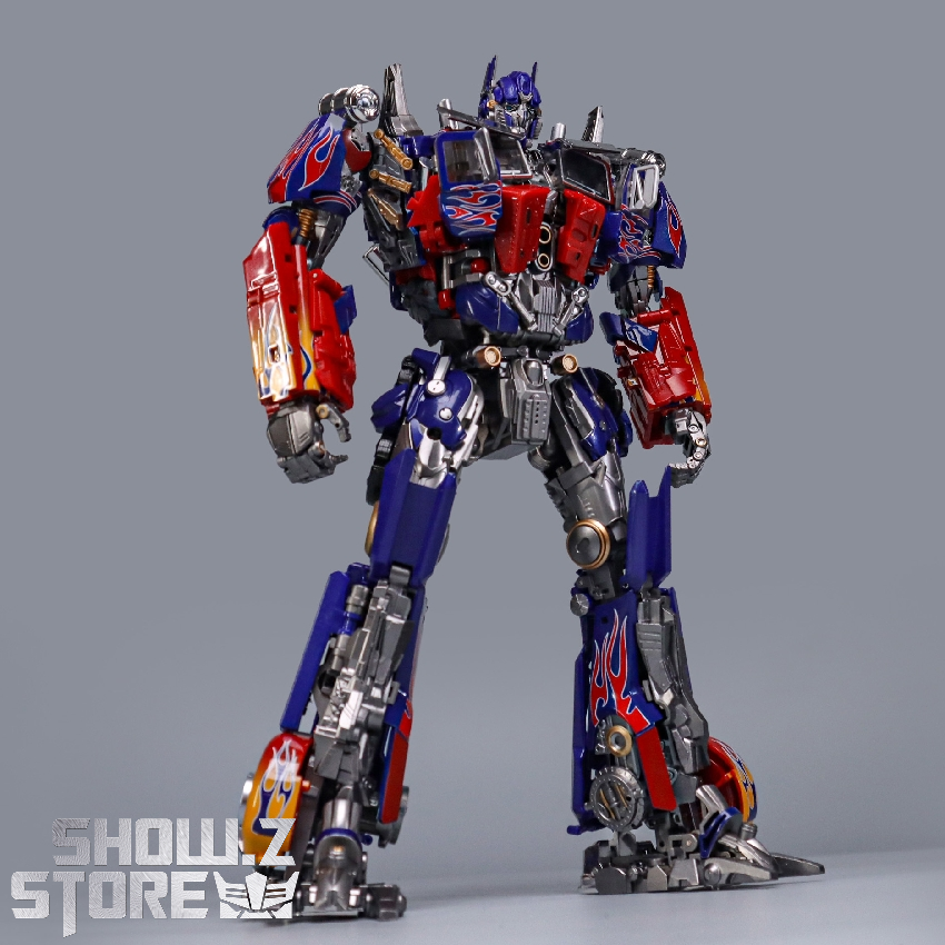 CT Toys CT-10 Optimus Prime red blue truck transforming robot figure CT Toys CT-10 Optimus Prime red blue truck transforming robot figure