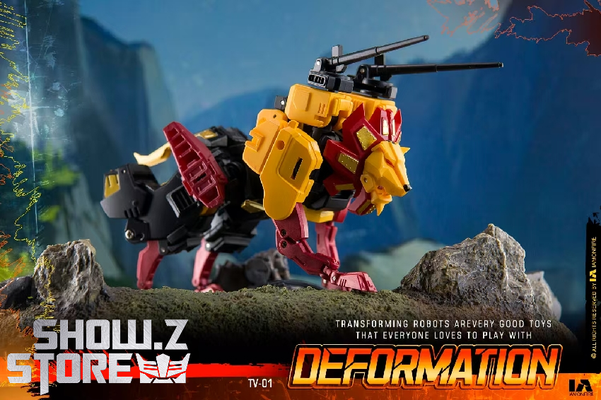 Yellow and red Razorclaw robot with black rotor blades in deformation pose Yellow and red Razorclaw robot with black rotor blades in deformation pose
