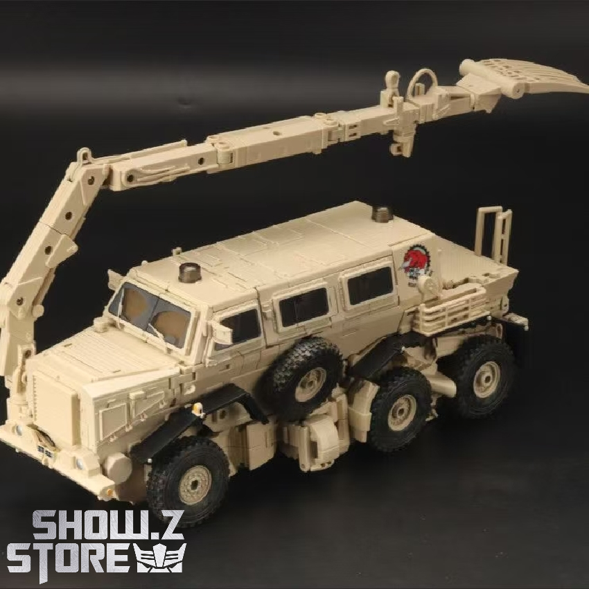 Bonecrusher vehicle transformation mode with scale reference Bonecrusher vehicle transformation mode with scale reference