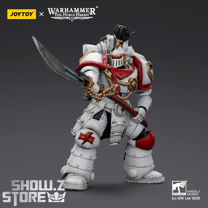 JoyToy Warhammer White Scars Praetor in aggressive combat stance JoyToy Warhammer White Scars Praetor in aggressive combat stance