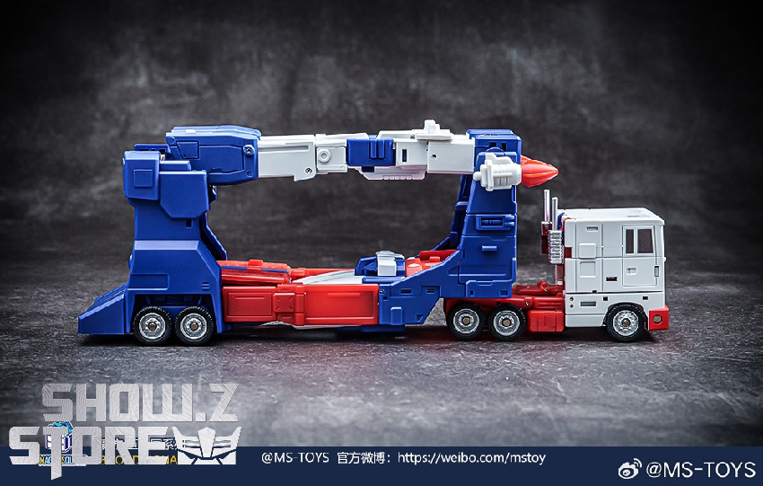 Magic Square MS-B61 Combat Adjutant Ultra Magnus blue truck vehicle Magic Square MS-B61 Combat Adjutant Ultra Magnus blue truck vehicle