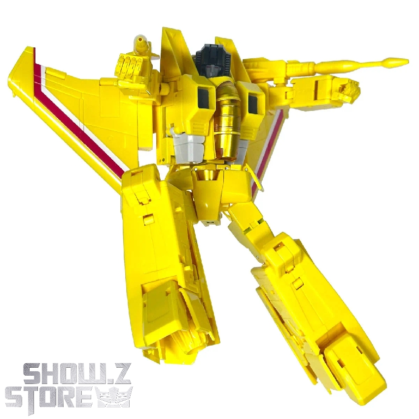 MakeToys MTRC-05 Col Mustard transformer robot in bright yellow mode MakeToys MTRC-05 Col Mustard transformer robot in bright yellow mode