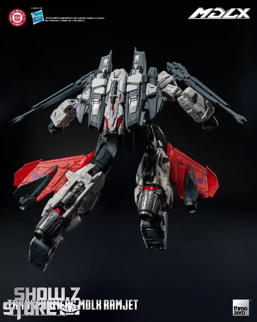 MDLX Ramjet in robot mode with red jet wings MDLX Ramjet in robot mode with red jet wings