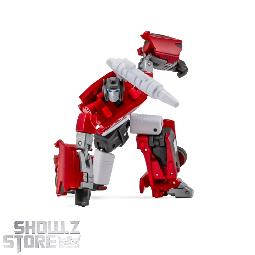 Newage H71 Dick action figure showing tank mode conversion gray armor Newage H71 Dick action figure showing tank mode conversion gray armor