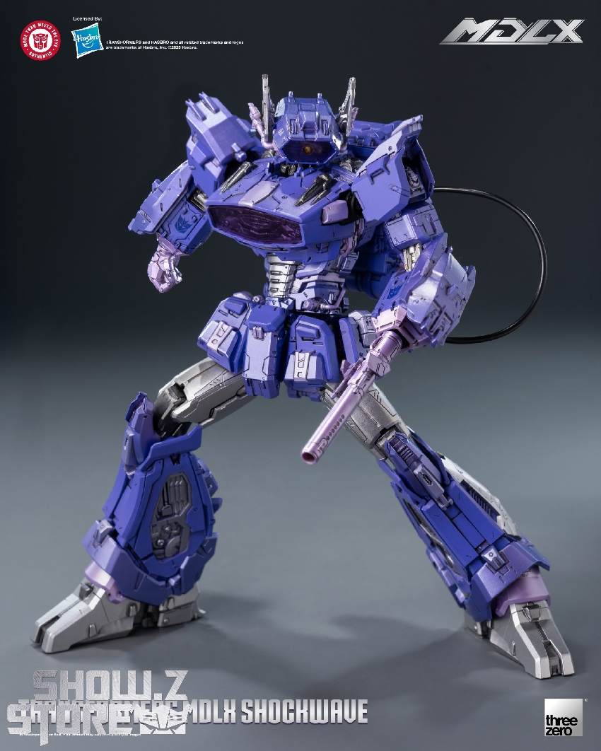 Shockwave MDLX robot displaying transformation and poses Shockwave MDLX robot displaying transformation and poses
