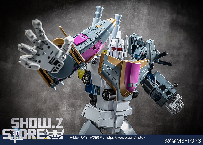 Bruticus with upgrade kit assembled Bruticus with upgrade kit assembled