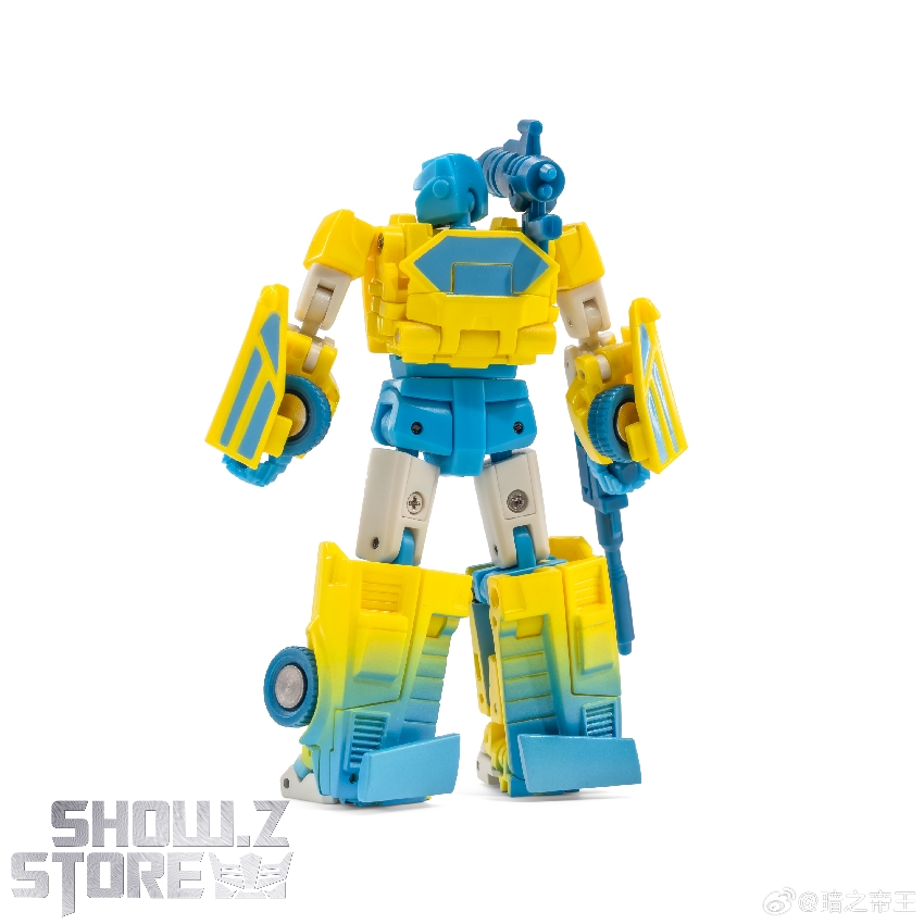 Blue and yellow Sideswipe in action Blue and yellow Sideswipe in action