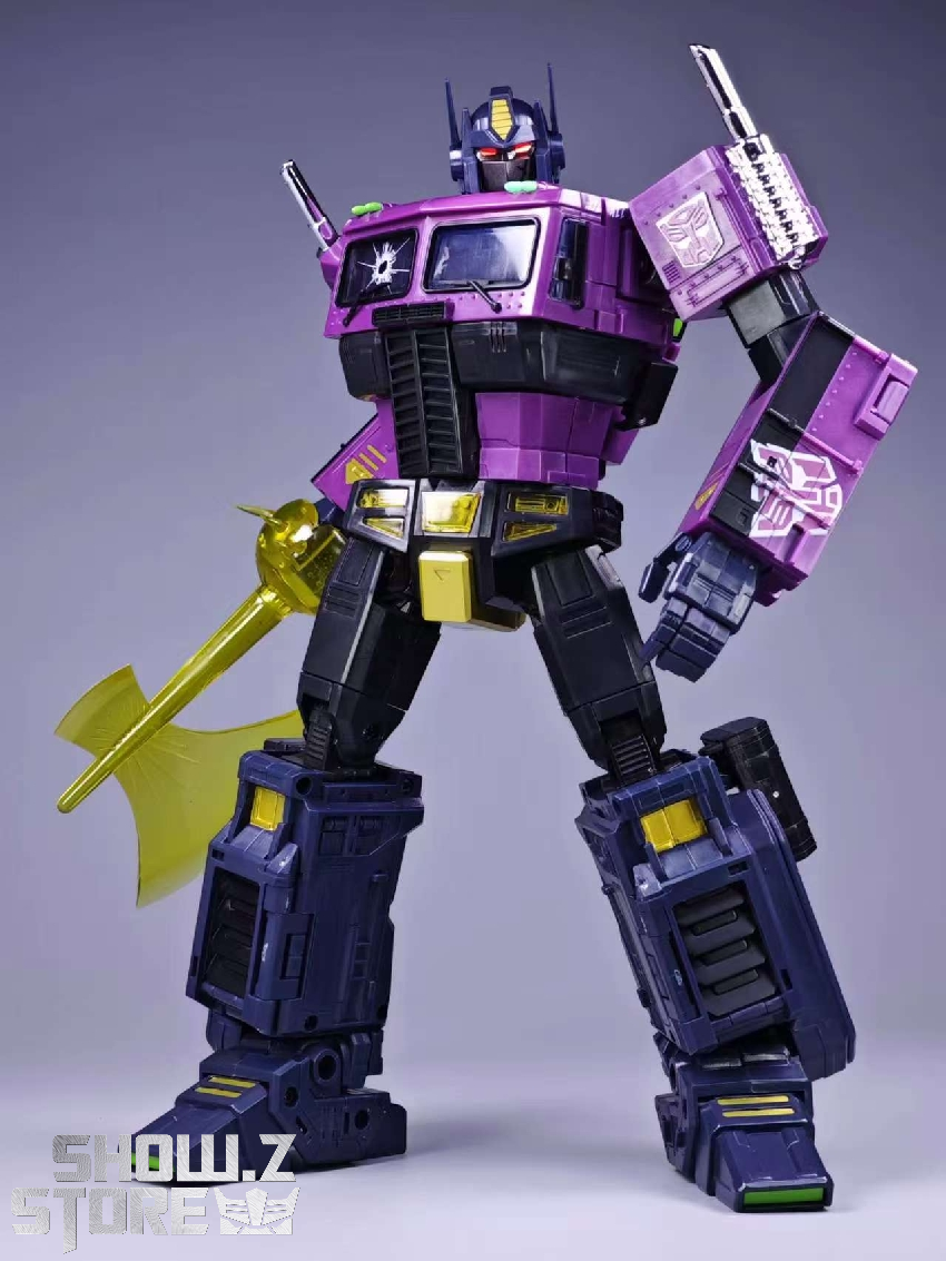 4TH-MP10SG 4th Party MP-10 Shattered Glass Optimus Prime figure (8/14) - chest detail 4TH-MP10SG 4th Party MP-10 Shattered Glass Optimus Prime figure - chest detail