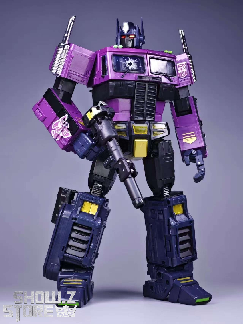 4th Party MP-10 OP Shattered Glass robot mode with extended arms 4th Party MP-10 OP Shattered Glass robot mode with extended arms