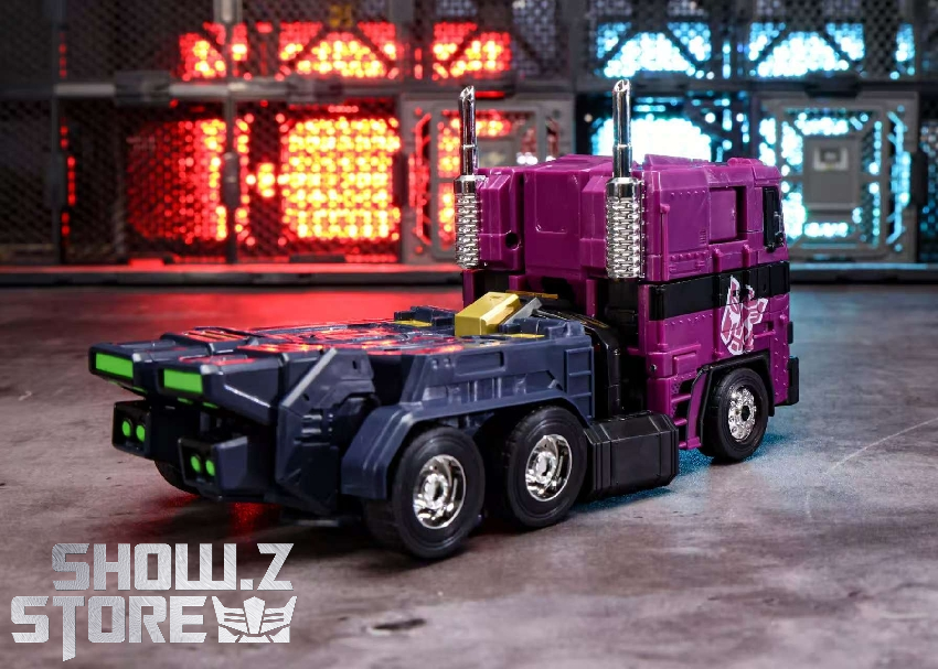 4th Party MP-10 OP Shattered Glass in vehicle mode on lit platform 4th Party MP-10 OP Shattered Glass in vehicle mode on lit platform