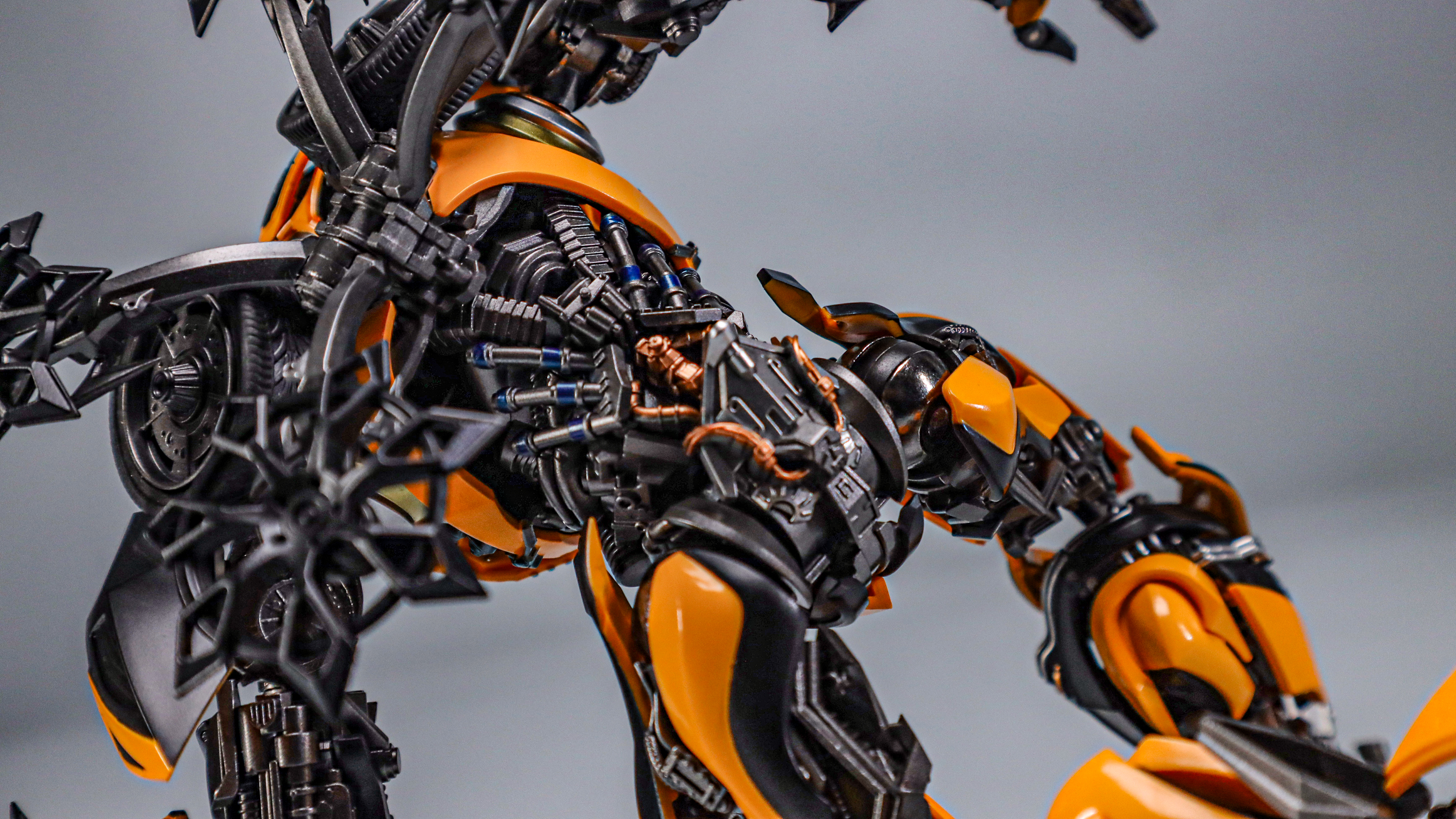 Bumblebee transformation detail and joint articulation Bumblebee transformation detail and joint articulation