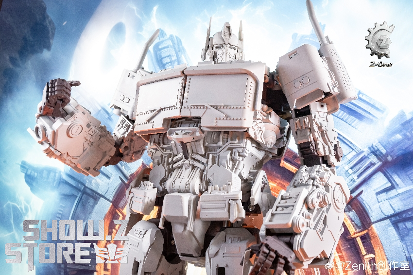 Zenith-One Transformers Movie Bumblebee OP oversized version robot in white and red Zenith-One Transformers Movie Bumblebee OP oversized version robot in white and red