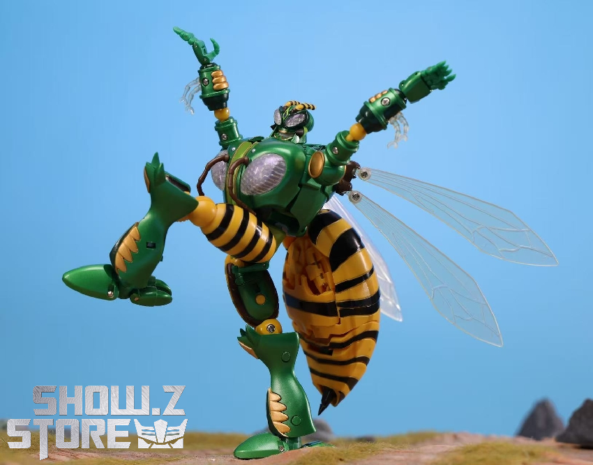 Robot Toys RT-D02 Beast Wars robot figure brown armor spiked weapon Robot Toys RT-D02 Beast Wars robot figure brown armor spiked weapon