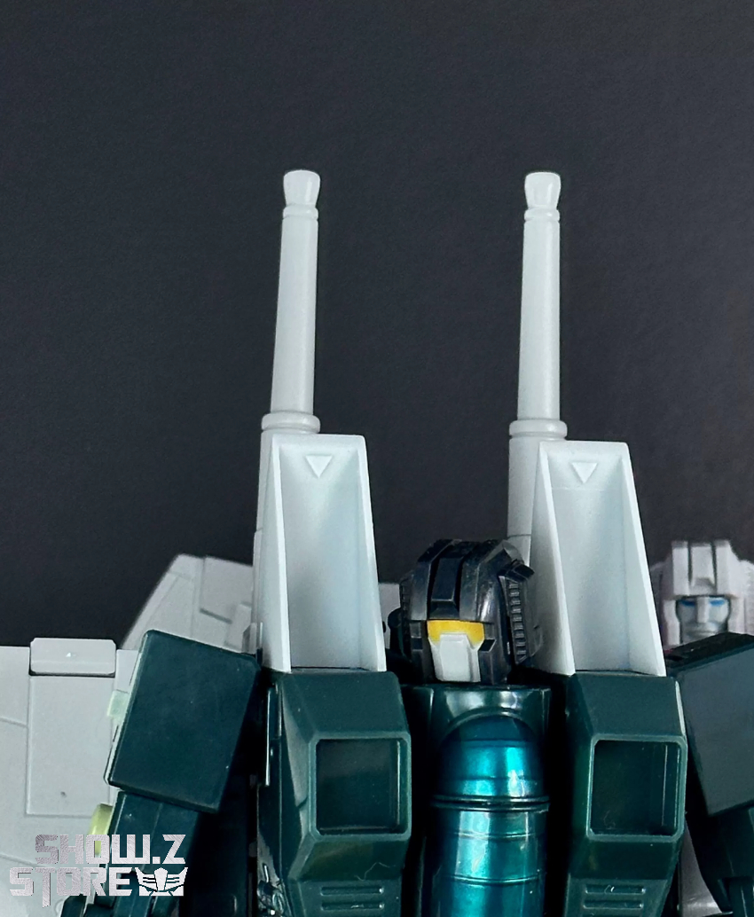 MakeToys MTRC-18 Crocstyle antenna detail front angle MakeToys MTRC-18 Crocstyle antenna detail front angle
