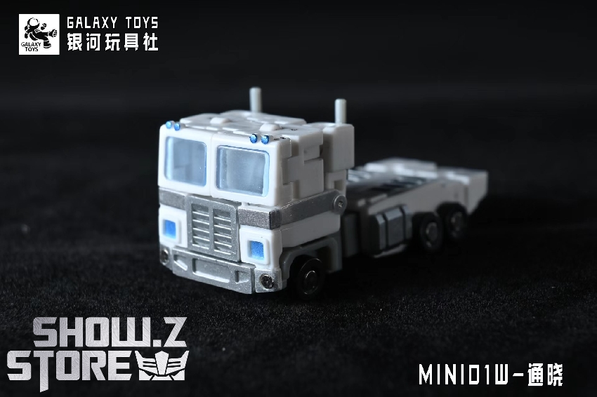 Galaxy Toys MINI01W Ultra Magnus truck vehicle mode Galaxy Toys MINI01W Ultra Magnus truck vehicle mode
