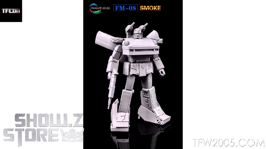 Fantastic Model FM-08 Smoke white robot with cannon in standing pose Fantastic Model FM-08 Smoke white robot with cannon in standing pose