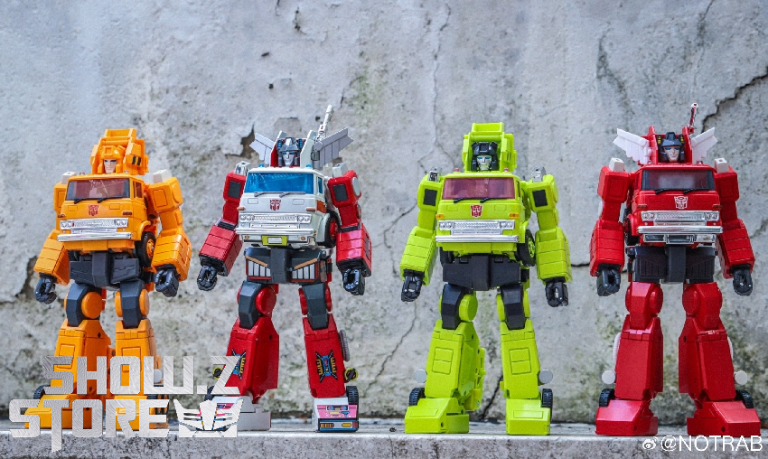 Takara Tomy Masterpiece MPG-18 Hauler bright yellow green truck crane Takara Tomy Masterpiece MPG-18 Hauler bright yellow green truck crane